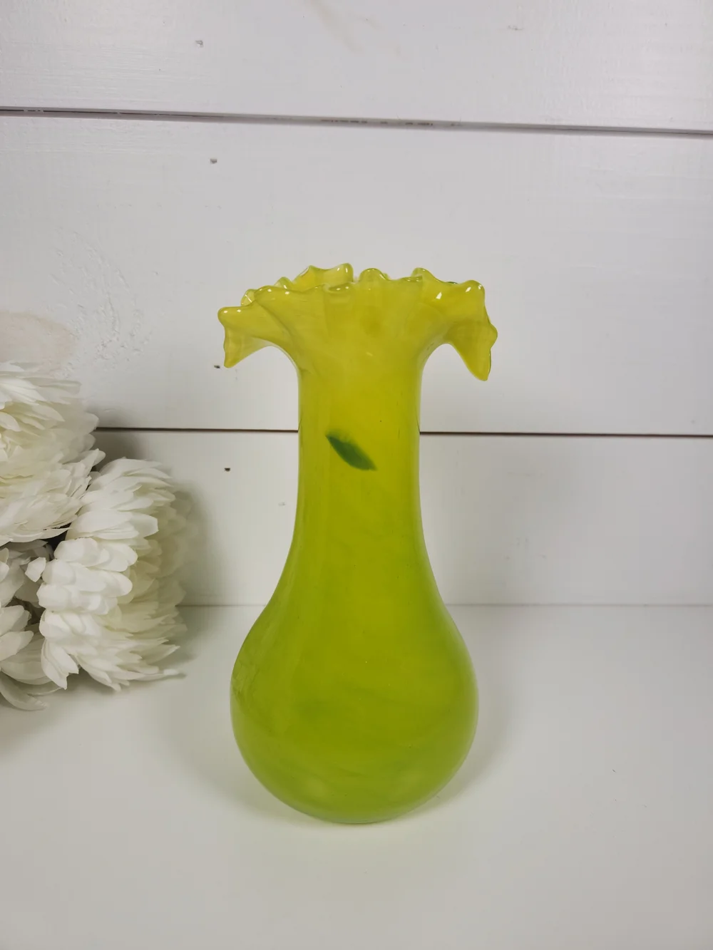 Vintage Lime Green Hand Blown Glass Art Vase w/ Ruffled Edge 8.5